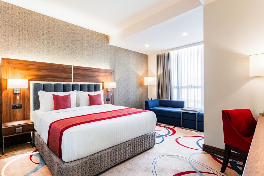 Standard Room, 1 King Bed