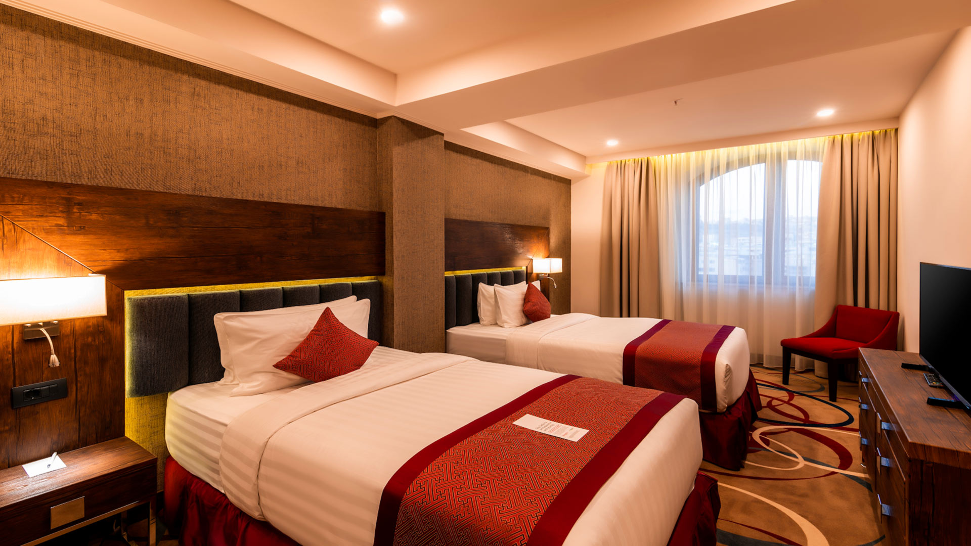 Two Bedroom Superior Suite - 1 king, 2 single beds: 68sqm