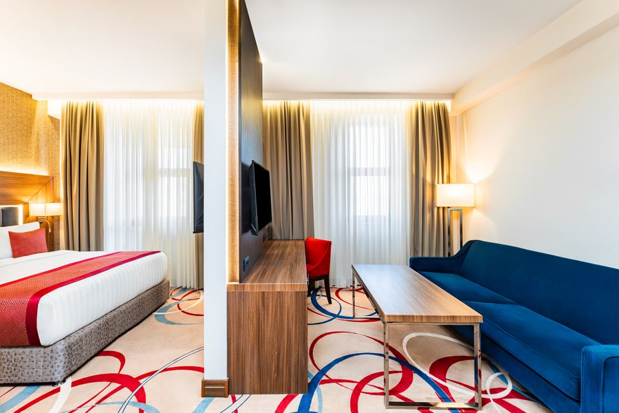 Junior Suite, 1 King Bed